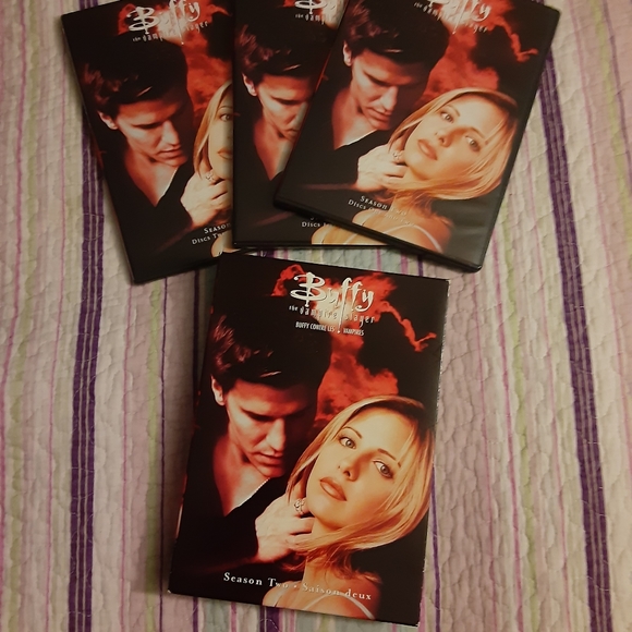 Buffy the Vampire Slayer season 2 box set - Picture 6 of 11
